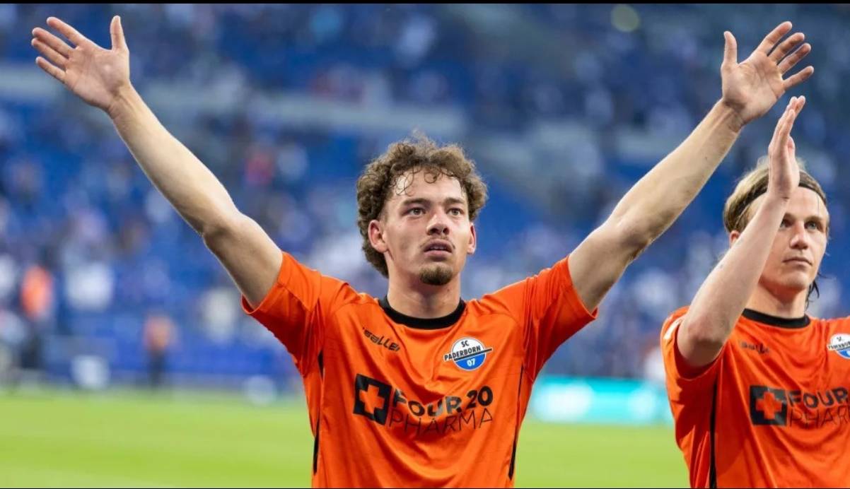 帕德博恩近况不佳，主教练加强战术训练的简单介绍