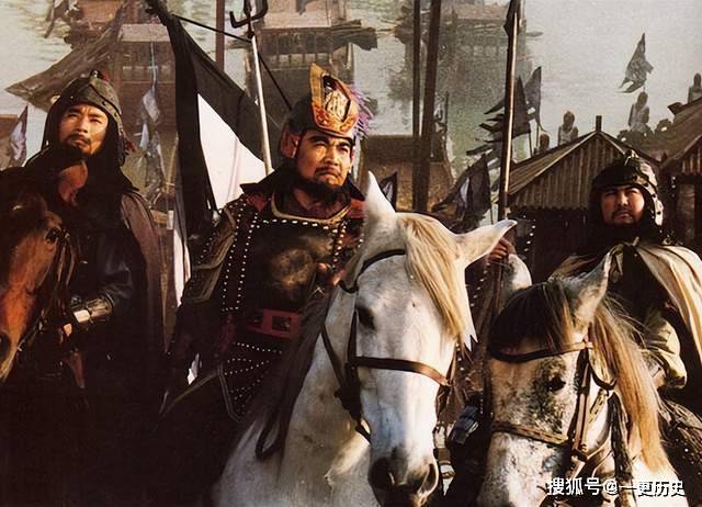 关于南极豪杰崭露头角，将冠军捧在手里的信息