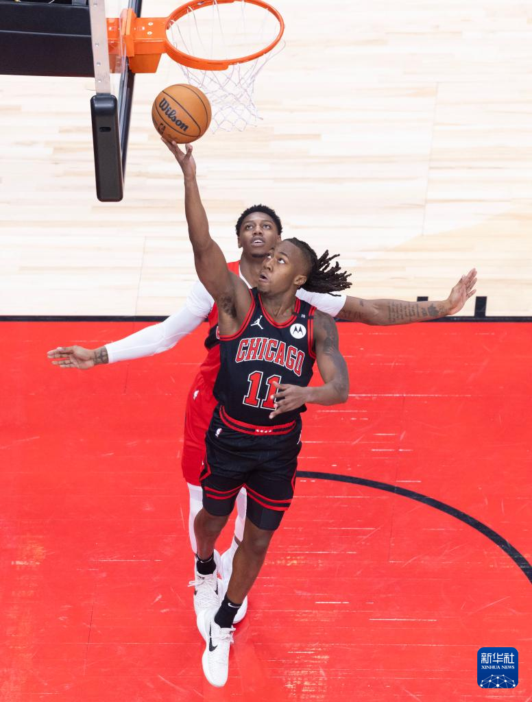 猛龙击败公牛，状态正佳