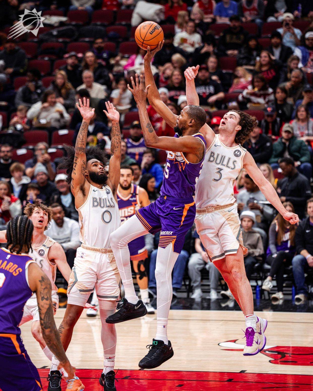 关于魔术险胜公牛，系列赛战至第七场的信息