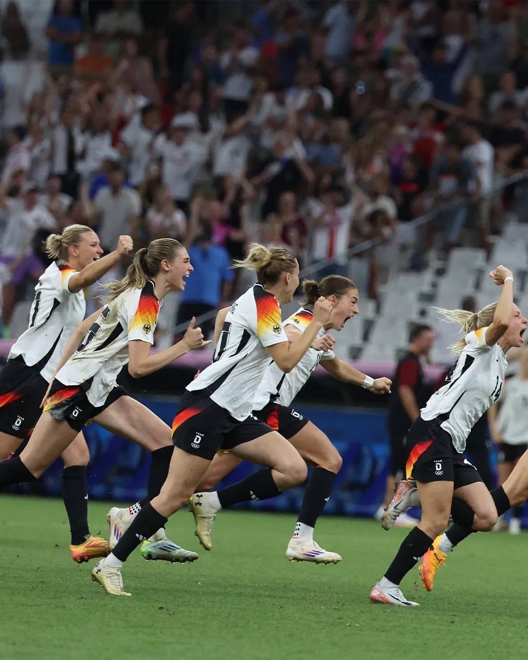 巴西女足备战充分，迎接挑战